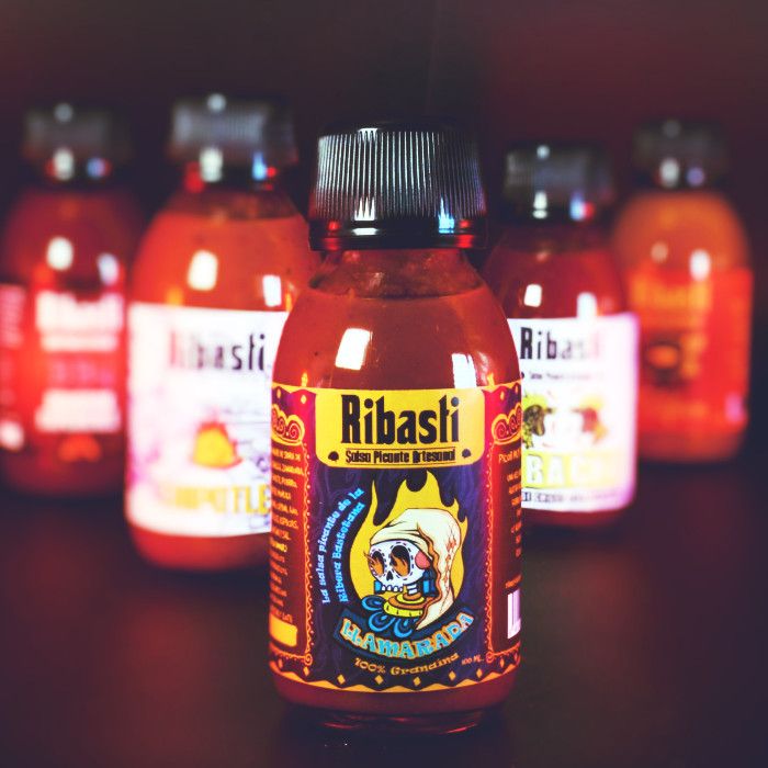 Image de salsa artisanale extra forte Llamarada avec Carolina Reaper et légumes, chez EPICIERFOU.FR